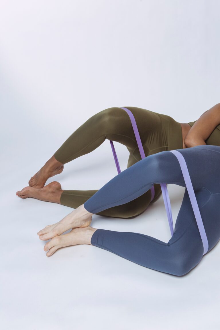 Glute Activation Exercise: Clamshells Benefits + How To